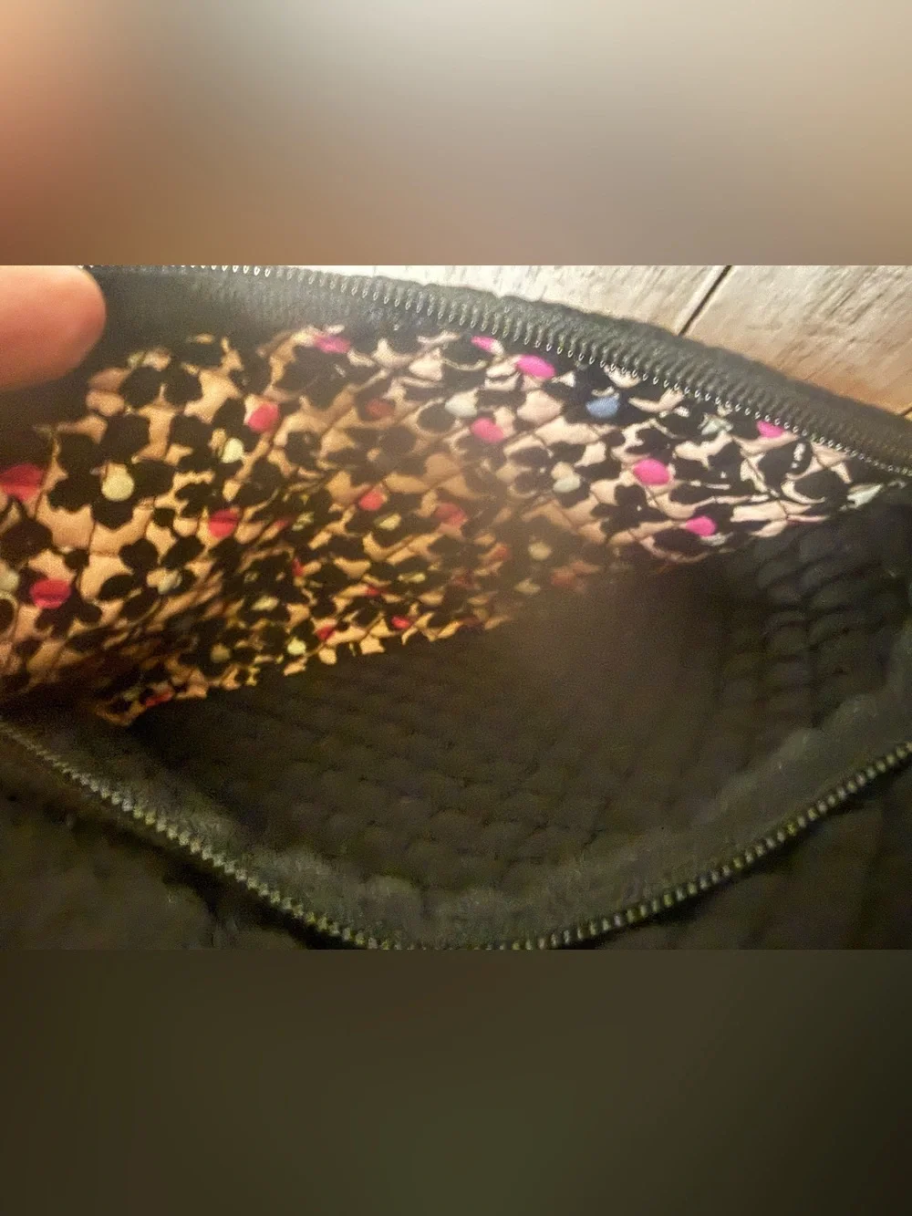 Vera Bradley Iconic Medium Clamshell Quilted Cosmetic Bag case black travel RARE